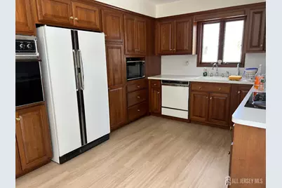 5 Downing Drive, East Brunswick Township, NJ 08816 - Photo 3