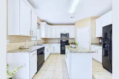 13 Skurka Court, Sayreville, NJ 08872 - Photo 9