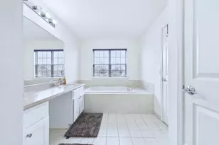 13 Skurka Ct, Sayreville, NJ 08872 - Photo 21