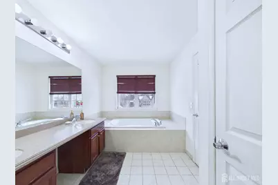 13 Skurka Court, Sayreville, NJ 08872 - Photo 15