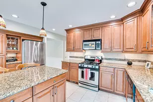 3 Clinton Ct, South Brunswick Township, NJ 08824 - Photo 13