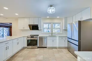 21 Garden Terrace, East Brunswick Township, NJ 08850 - Photo 13