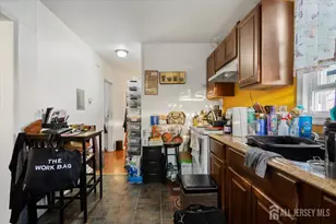 111 Center St, Metuchen, NJ 08840 - Photo 23