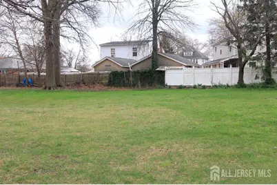 808 King Georges Road, Fords, NJ 07095 - Photo 3