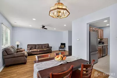 136 Hampshire Drive, Plainsboro Township, NJ 08536 - Photo 7