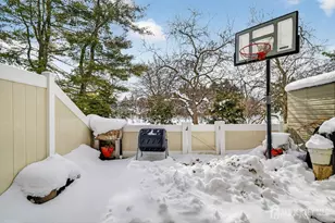 136 Hampshire Dr, Plainsboro Township, NJ 08536 - Photo 25