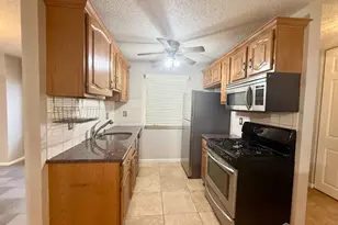 1 Carriage Pl, Edison, NJ 08820 - Photo 5