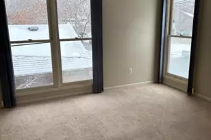 92 Heather Ct, Edison, NJ 08820 - Photo 9