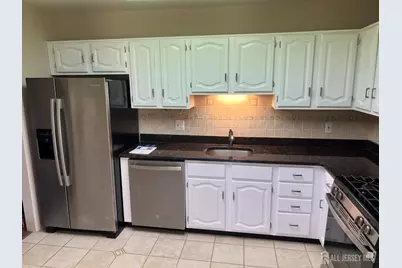 92 Heather Court, Edison, NJ 08820 - Photo 5