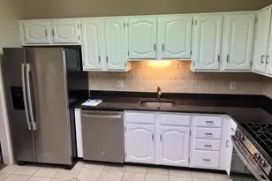 92 Heather Ct, Edison, NJ 08820 - Photo 5