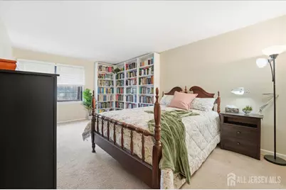 297 Alpine Way #C, Woodbridge Township, NJ 07095 - Photo 17