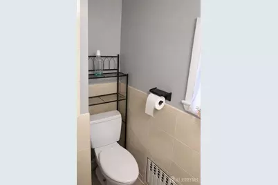 556 Compton Avenue, Perth Amboy, NJ 08861 - Photo 25