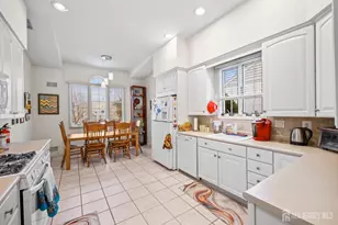 17 Kingston Ct, Monroe Township, NJ 08831 - Photo 13