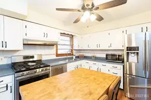 930 Cushing Pl, Plainfield, NJ 07062 - Photo 13