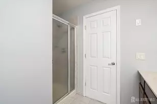 221 Morning Glory Dr, Monroe Township, NJ 08831 - Photo 17