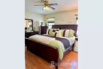 32 Dogwood Drive, Edison, NJ 07820 - Photo 5