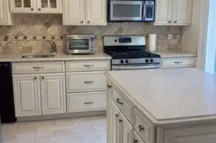 32 Dogwood Dr, Edison, NJ 07820 - Photo 3