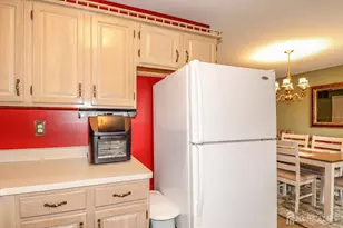 18 Mulberry Ln, Metuchen, NJ 08840 - Photo 17