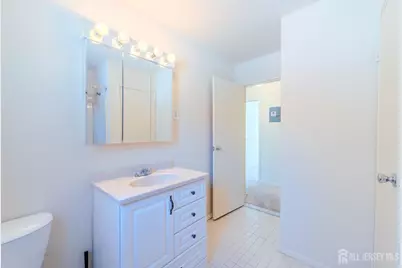 21 York Drive #3B, Edison, NJ 08817 - Photo 19