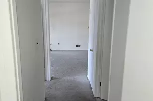 198 Sierra Ct, Woodbridge Township, NJ 07095 - Photo 29