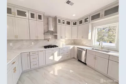 46 Foyer Street, Edison, NJ 08817 - Photo 3