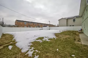 42 Mercer St, Carteret, NJ 07008 - Photo 7