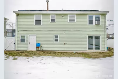 42 Mercer Street, Carteret, NJ 07008 - Photo 5