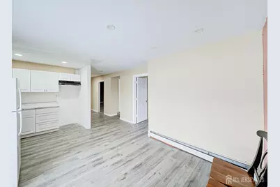 42 Mercer Street, Carteret, NJ 07008 - Photo 33