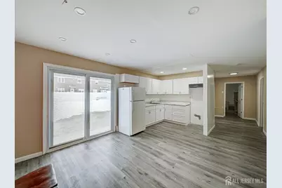 42 Mercer Street, Carteret, NJ 07008 - Photo 31