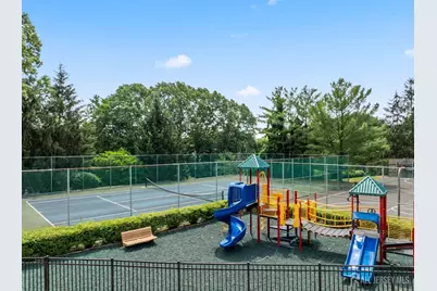 107 Commons Drive, East Brunswick Township, NJ 08816 - Photo 15