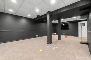 8 Pine Valley Ln, Monroe Township, NJ 08831 - Photo 33