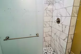 362 Lawrie St, Perth Amboy, NJ 08861 - Photo 5