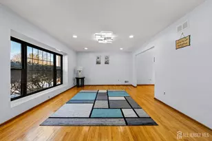 11 Gunpowder Dr, East Brunswick Township, NJ 08816 - Photo 7