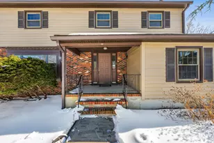 11 Gunpowder Dr, East Brunswick Township, NJ 08816 - Photo 3