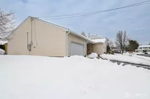 3 Clayton Ct, Milltown, NJ 08850 - Photo 5