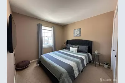 39 Renaissance Lane, New Brunswick, NJ 08901 - Photo 9