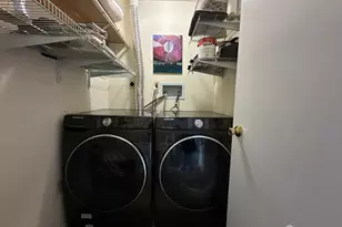 39 Renaissance Ln, New Brunswick, NJ 08901 - Photo 13