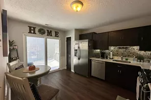 39 Renaissance Ln, New Brunswick, NJ 08901 - Photo 5