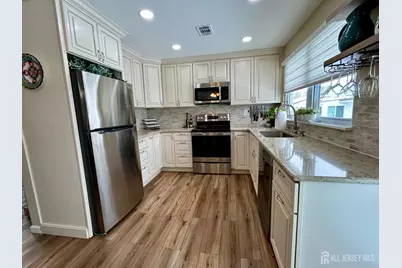 28-B Larch Plaza, Monroe Township, NJ 08831 - Photo 9