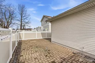 243 E Cherry Street E, Carteret, NJ 07008 - Photo 31