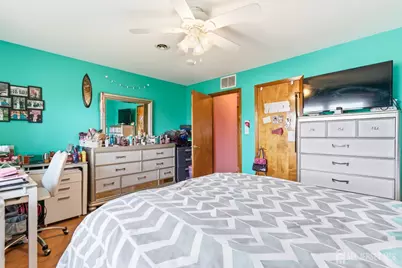 243 E Cherry Street E, Carteret, NJ 07008 - Photo 17