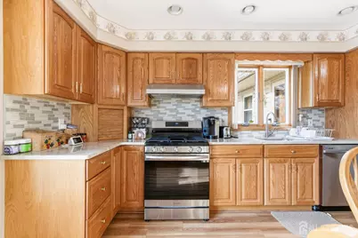243 E Cherry Street E, Carteret, NJ 07008 - Photo 13