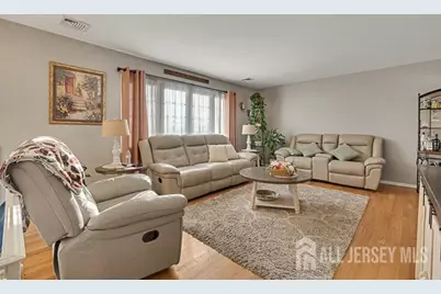 1 Via Vitale, Kenilworth, NJ 07033 - Photo 9