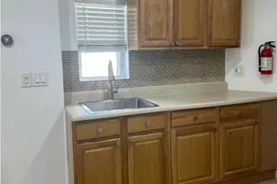 119 Columbus Pl, Roselle Park, NJ 07204 - Photo 5