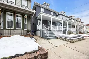 135 Brighton Ave, Perth Amboy, NJ 08861 - Photo 3