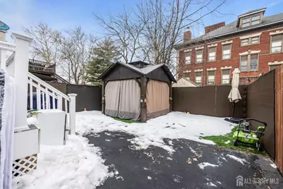 135 Brighton Avenue, Perth Amboy, NJ 08861 - Photo 37