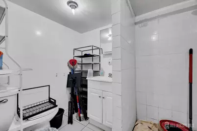 135 Brighton Avenue, Perth Amboy, NJ 08861 - Photo 21