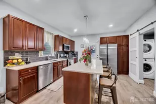 135 Brighton Ave, Perth Amboy, NJ 08861 - Photo 15