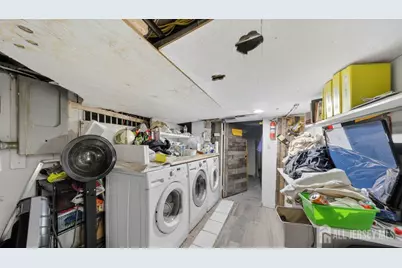 85 Smith Street, Perth Amboy, NJ 08861 - Photo 23