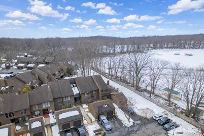 127 Oakmont Court, Edison, NJ 08820 - Photo 17